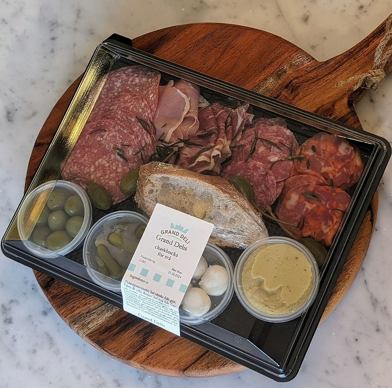 Charcuterie board