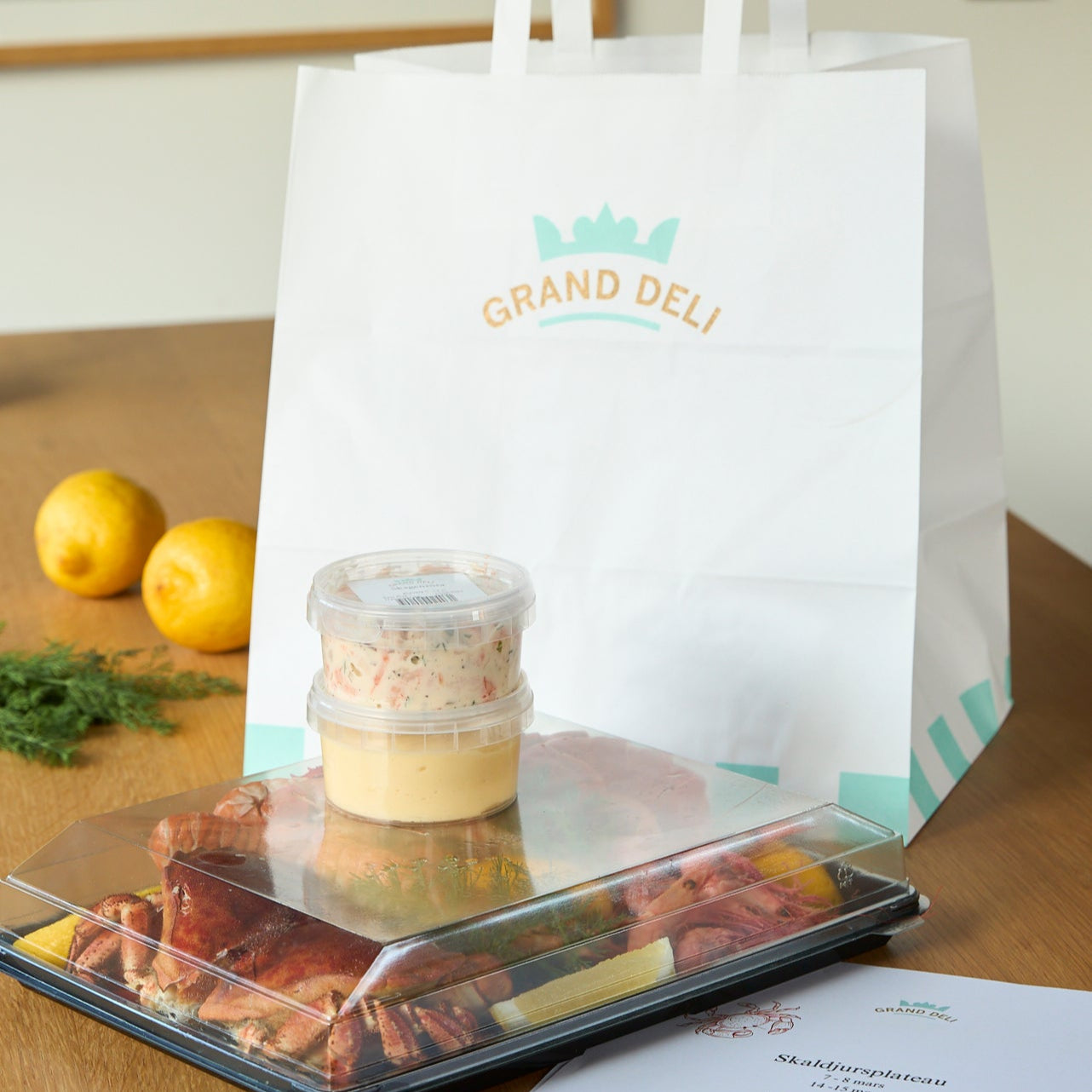 Grand Delis skaldjursplateau